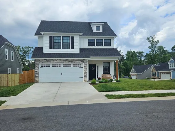85 Twain Trl, Fletcher, NC 28732