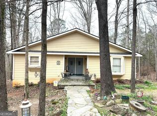 693 Oak Bend Dr, Hull, GA 30646