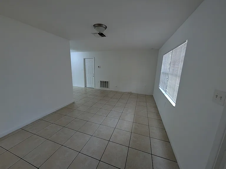 8402 Corney Dr — Photo 12