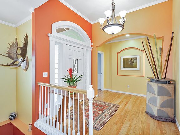 3rd image of 2604 91st Ave E