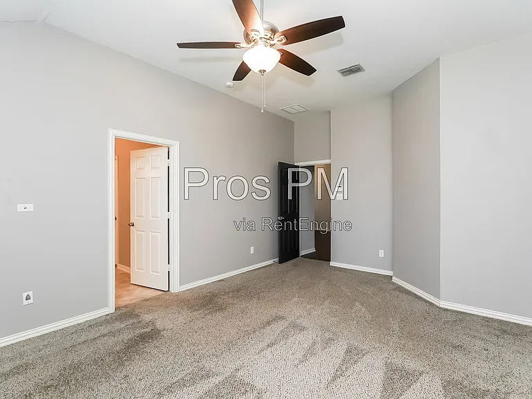 500 Turnstone Dr — Photo 11