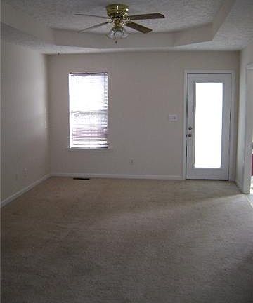 3rd image of 2514 Lincoya Dr