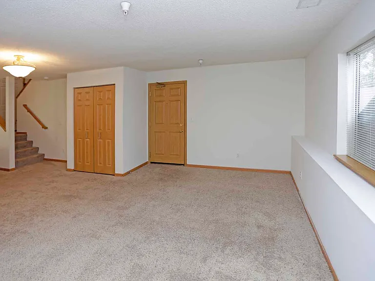 Promenade Oaks Apartments — Photo 36