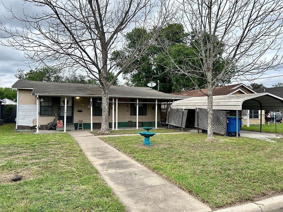 1st image of 807 E Fannin St