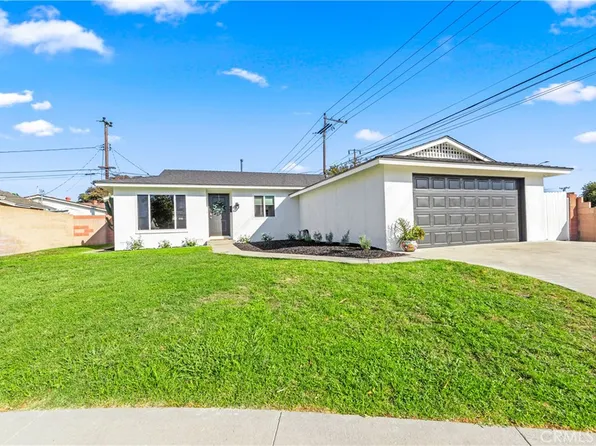 15472 Stanford Ln, Huntington Beach, CA 92647