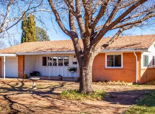 904 Amarillo St, Plainview, TX 79072