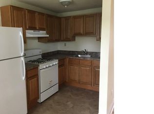 106 Weymouth Rd, Darby, PA 19023