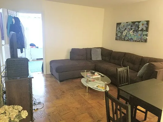 Rented by Manhattan Apartment Organization | media 38