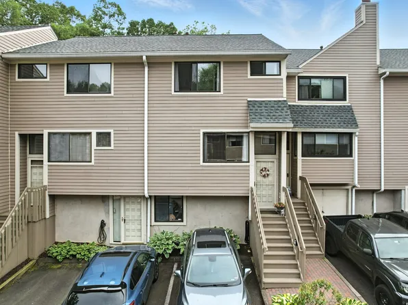 222 Sunrise Hill Road #222, Norwalk, CT 06851