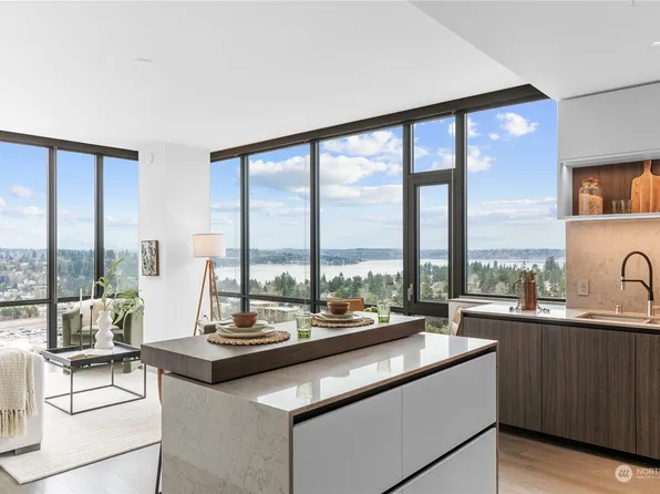 889 103rd Avenue NE #1901, Bellevue, WA 98004