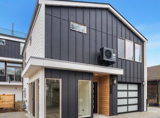 752 N 66th St, Seattle, WA 98103