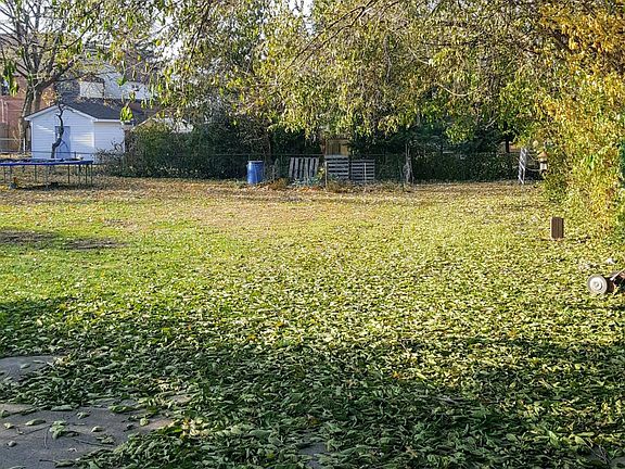 3rd image of 29501 Euclid Ave APT 2