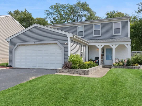 815 Woodside Dr, Roselle, IL 60172