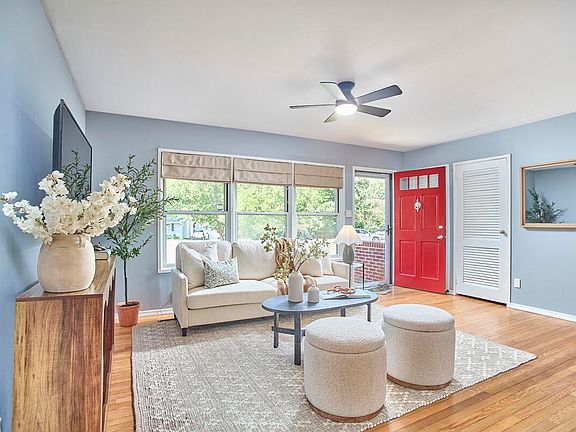 2nd image of 3107 Rosebriar Dr