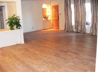 15252 Devonshire St, Mission Hills, CA 91345