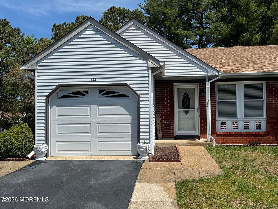 1st image of 54A Easton Drive #61