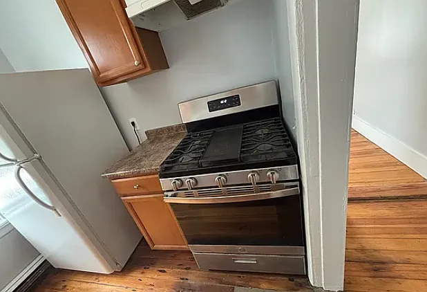 27 Governor St #1 — Photo 7