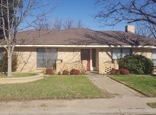 4300 Valley Dr, Midland, TX 79707