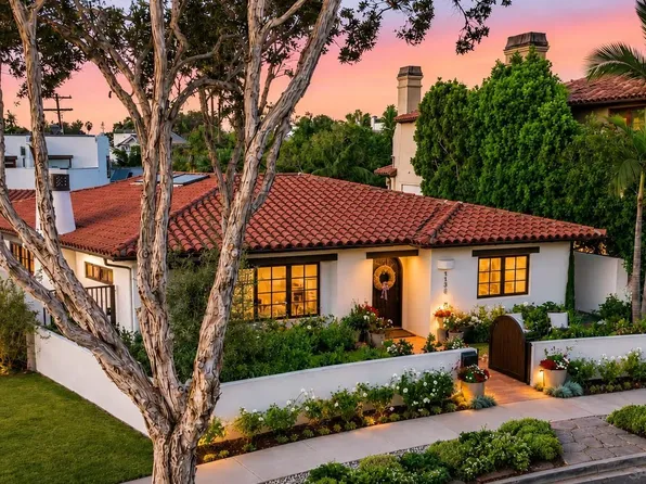 1130 Pine St, Coronado, CA 92118