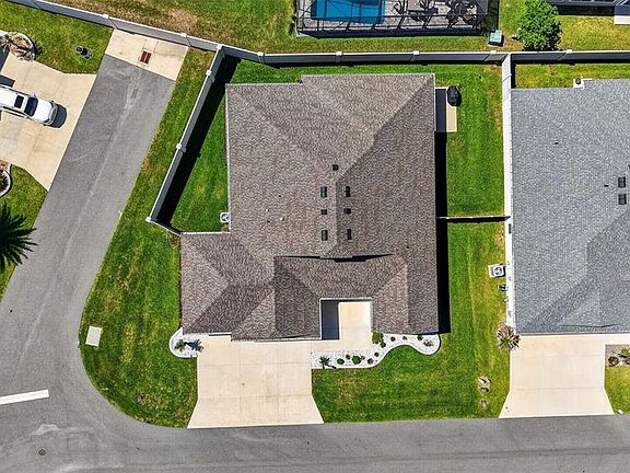 2nd image of 1713 Robbins Rd