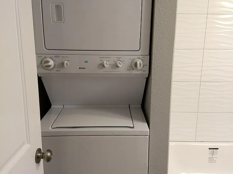 washer / dryer