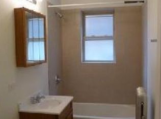 1741 E 78th St #2, Chicago, IL 60649