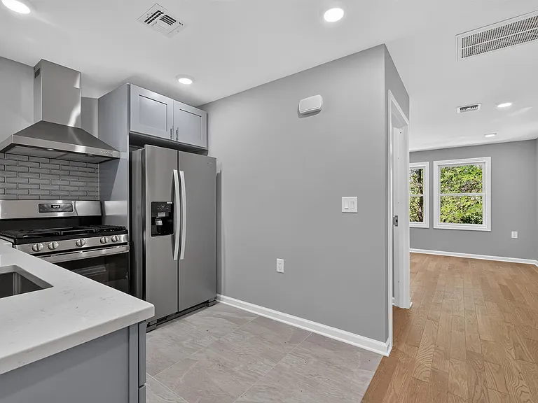 74 W 52nd St #2 — Photo 7