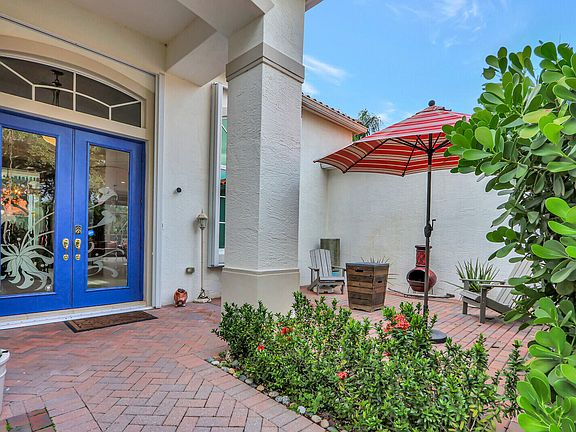 3rd image of 9906 SE Osprey Pointe Drive