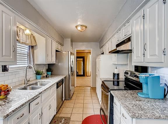 3rd image of 5811 Forest Haven Trl