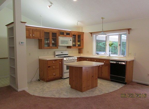 pine kitchen
