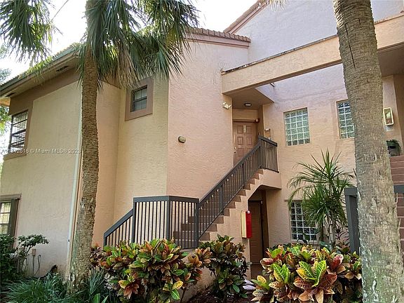 5th image of 10700 NW 14th St APT 143
