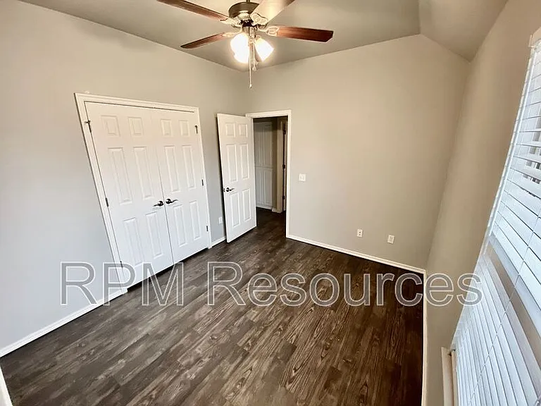 3708 New London Ave — Photo 19