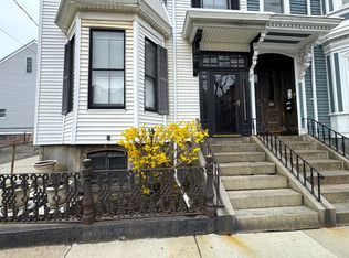 26 Saratoga St #1, Boston, MA 02128