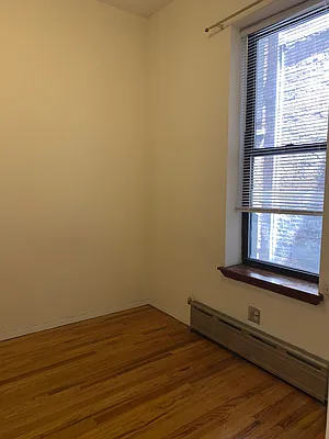 Rented by Chartwell Manhattan Realty | media 17
