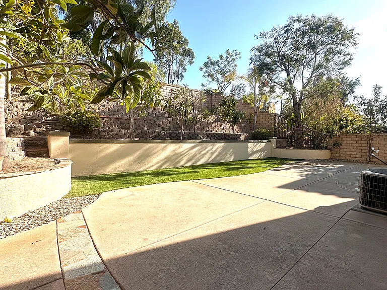 6283 Silver Bush Creek St — Photo 19
