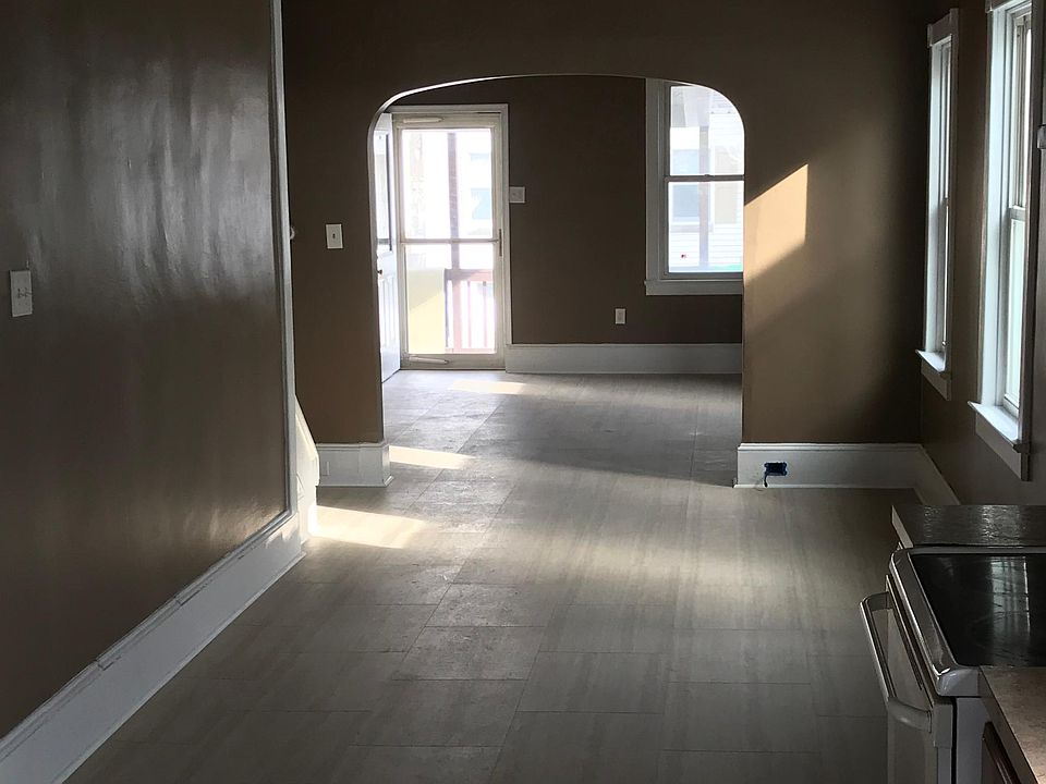 Kitchen looking towards porch enterance