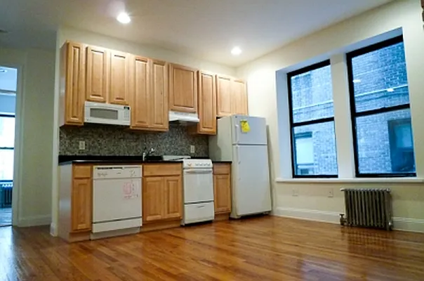 Rented by Citi Habitats | media 68