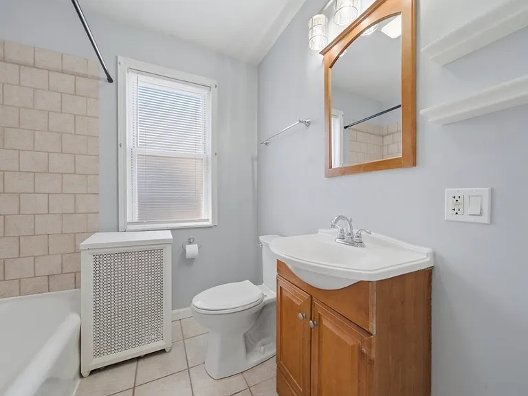 5418 W School St #2 — Photo 7