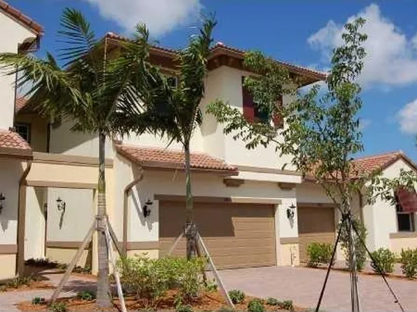 6074 NW 116th Dr, Pompano Beach, FL 33076