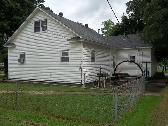 3rd image of 545 E 2nd Ave