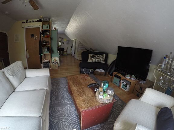 3 living room 2