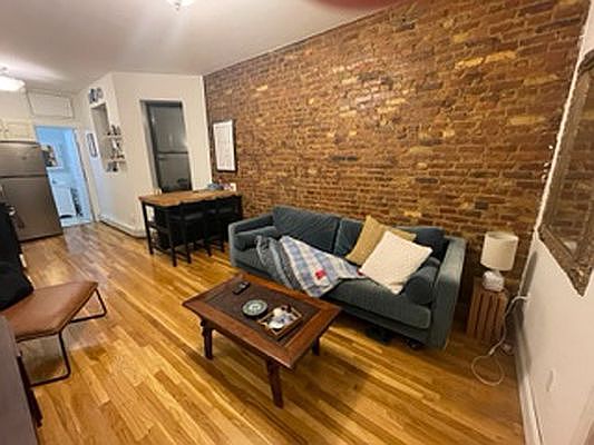 1st image of 633 Grand Ave APT 4