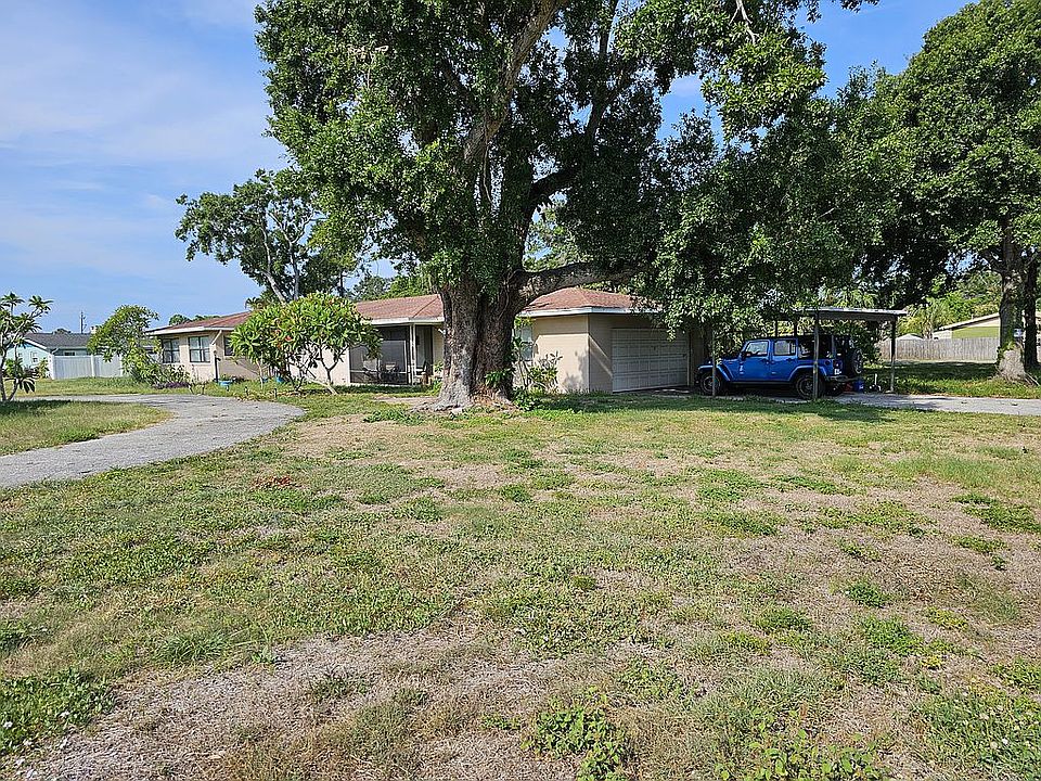 Large corner lot plus 1