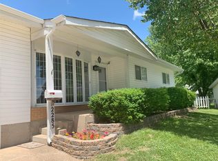 2285 David Ct, Florissant, MO