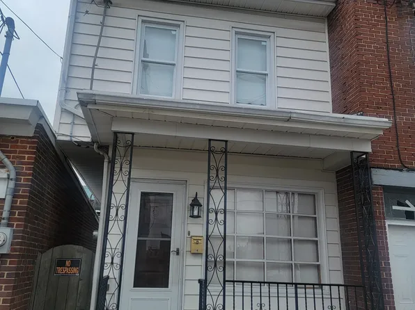 16 S Ferguson St, Shenandoah, PA 17976