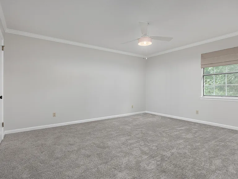 7830 Cove Ridge Dr — Photo 24