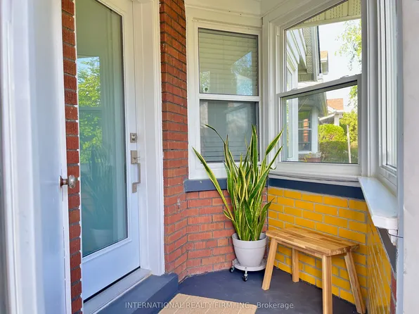 688 Sammon Ave, Toronto, ON M4C 2E4