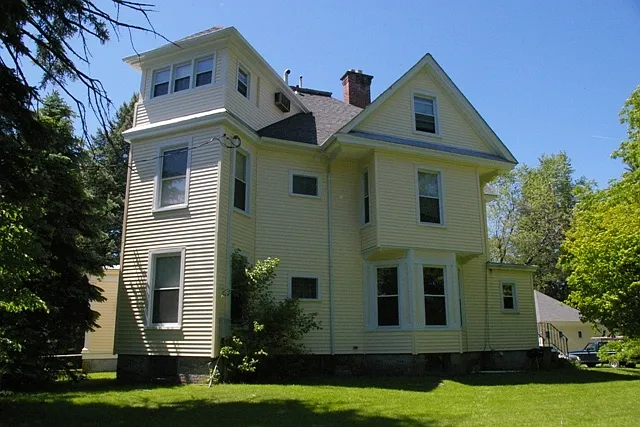 32 Forbus St #B — Photo 13