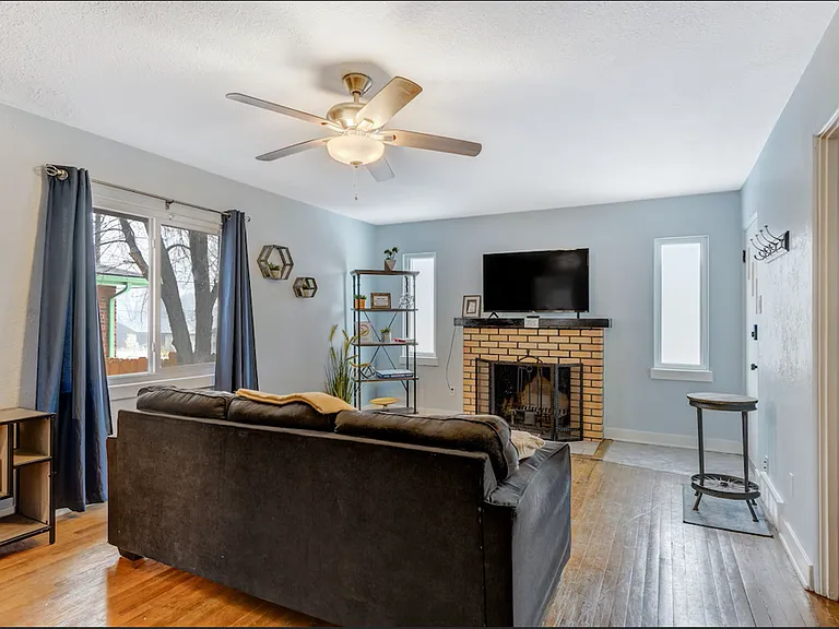 2533 E Buena Ventura St #1 — Photo 5