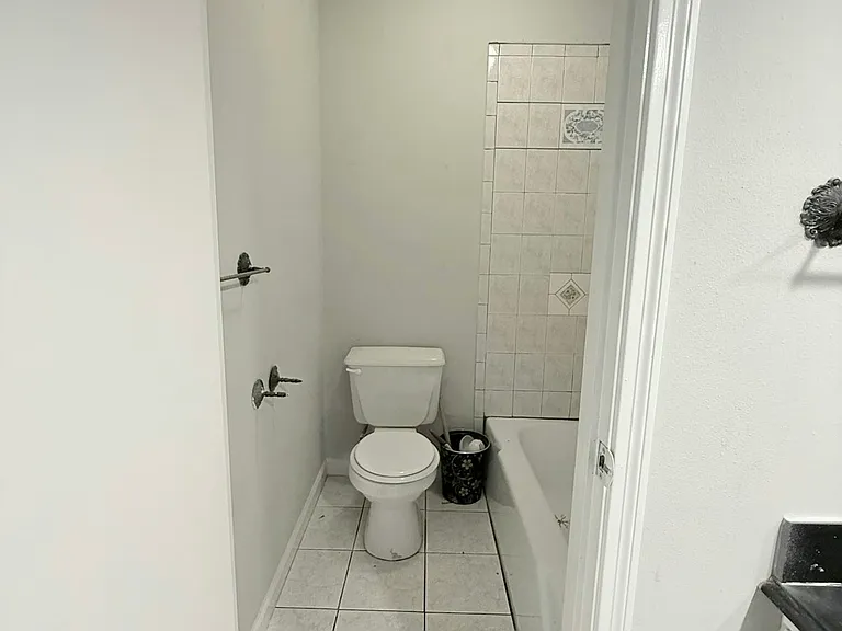 7407 Riptide Dr — Photo 4